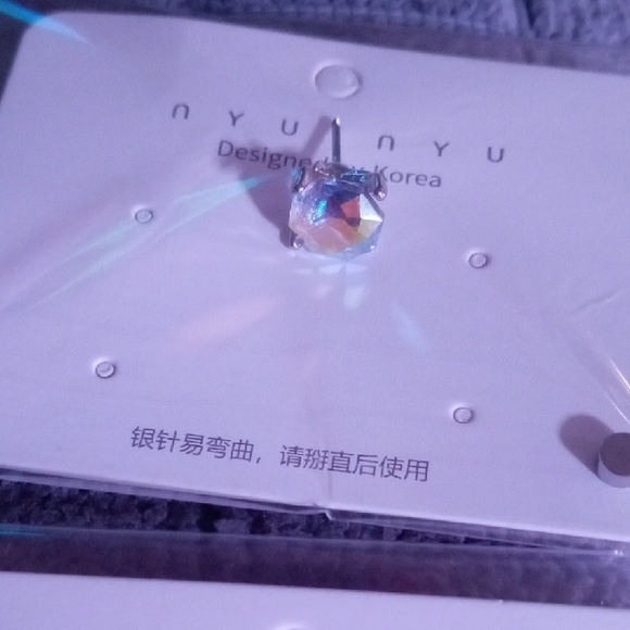 nyu . nyu Jewelry - ROSE CUT MOISSANITE EARRINGS